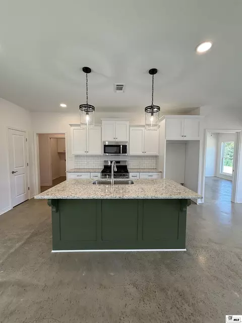 Kitchen - 2904 Sequoia Ave, Ruston, LA 71270 photo 3 of 3