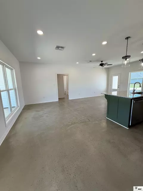 Living - 2904 Sequoia Ave, Ruston, LA 71270 photo 1 of 2