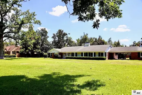 1728 Lake St, Lake Providence, LA 71254