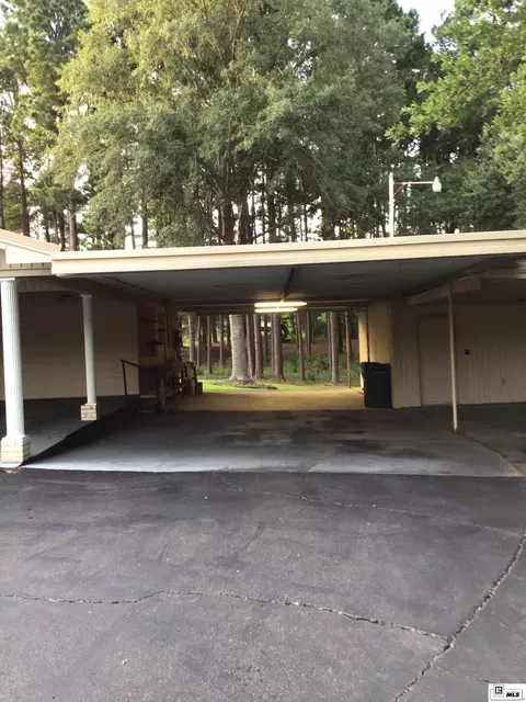 Exterior - 1853 Thomas St, Marion, LA 71260 photo 8 of 9