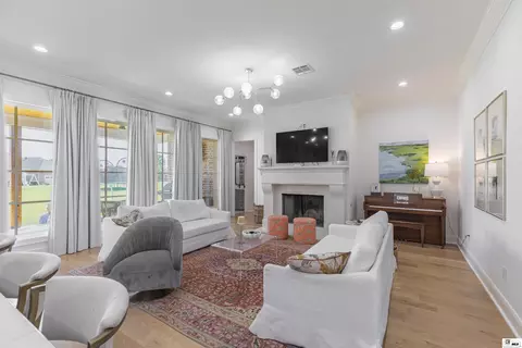 Living - 141 Loring Bnd, Choudrant, LA 71227 photo 2 of 3