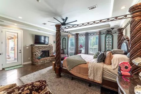 Bedroom - 330 Harrell Rd, West Monroe, LA 71291 photo 2 of 3
