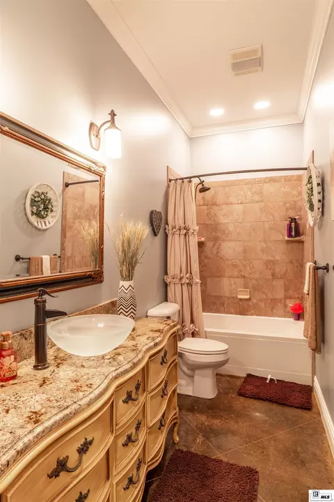 Bath - 330 Harrell Rd, West Monroe, LA 71291 photo 5 of 6