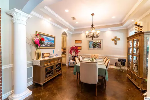 Dining - 330 Harrell Rd, West Monroe, LA 71291 photo 1 of 4