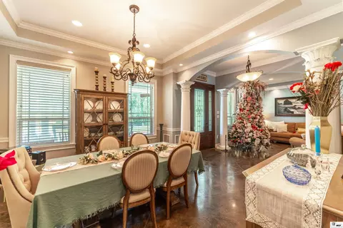 Dining - 330 Harrell Rd, West Monroe, LA 71291 photo 2 of 4