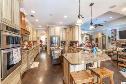 Kitchen - 330 Harrell Rd, West Monroe, LA 71291 photo 2 of 2
