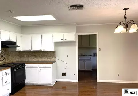 Kitchen - 109 Margaret Dr, Monroe, LA 71203 photo 2 of 3