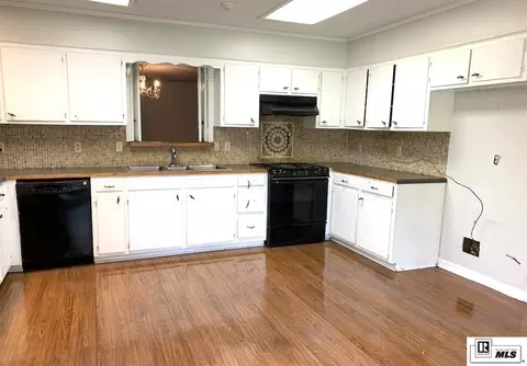 Kitchen - 109 Margaret Dr, Monroe, LA 71203 photo 3 of 3