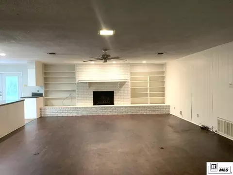 Living - 109 Margaret Dr, Monroe, LA 71203 photo 1 of 4