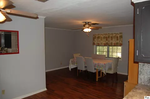Dining - 312 Dewing St, Bastrop, LA 71220 photo 1 of 2