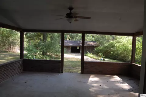 Exterior - 312 Dewing St, Bastrop, LA 71220 photo 4 of 8