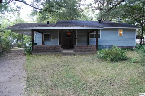 Exterior - 312 Dewing St, Bastrop, LA 71220 photo 3 of 8