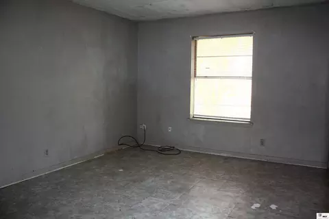 Bedroom - 212 Eisenhower Dr, Monroe, LA 71203 photo 3 of 7