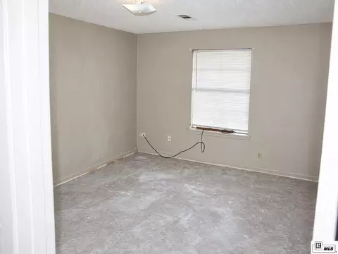 Bedroom - 212 Eisenhower Dr, Monroe, LA 71203 photo 11 of 11