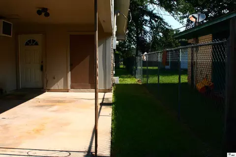 Exterior - 212 Eisenhower Dr, Monroe, LA 71203 photo 5 of 6