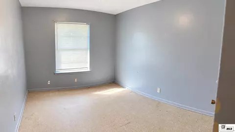 Bedroom - 212 Eisenhower Dr, Monroe, LA 71203 photo 9 of 11