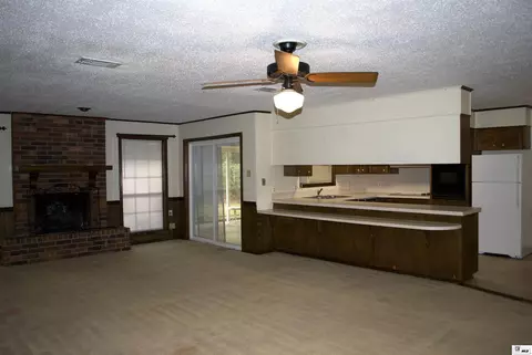 Living - 1602 Bruin St, Ruston, LA 71270 photo 2 of 4