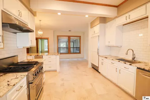 Kitchen - 109 Llanfair Dr, Ruston, LA 71270 photo 5 of 6