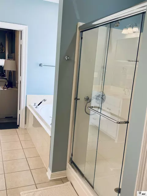 Bath - 2960 Deborah Dr, Monroe, LA 71201 photo 3 of 11