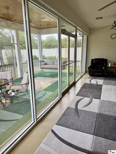 Exterior - 2960 Deborah Dr, Monroe, LA 71201 photo 7 of 9