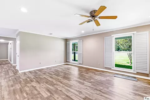 Living - 244 Springhill Rd, Monroe, LA 71203 photo 5 of 5