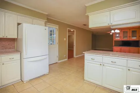 Kitchen - 2703 Tara Dr, Ruston, LA 71270 photo 4 of 4