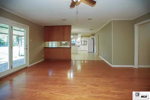Living - 2703 Tara Dr, Ruston, LA 71270 photo 3 of 4