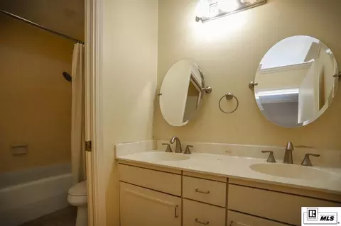 Bath - 2703 Tara Dr, Ruston, LA 71270 photo 2 of 2