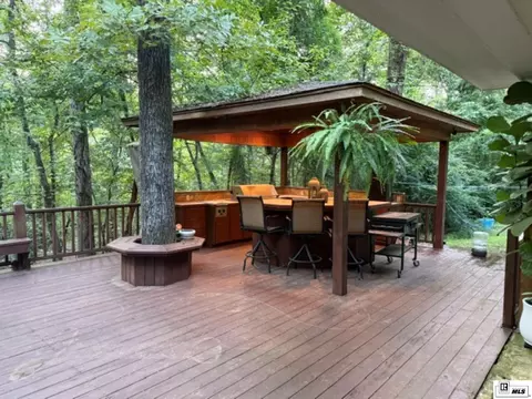 Exterior - 634 Cheatwood Rd, Ruston, LA 71270 photo 4 of 11