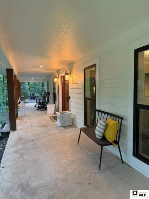 Exterior - 634 Cheatwood Rd, Ruston, LA 71270 photo 2 of 11