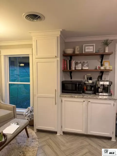 Kitchen - 634 Cheatwood Rd, Ruston, LA 71270 photo 7 of 7