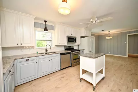 Kitchen - 2102 Walnut Ave, Ruston, LA 71270 photo 2 of 2