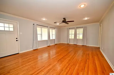 Living - 2102 Walnut Ave, Ruston, LA 71270 photo 2 of 4