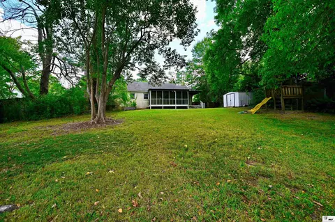 Exterior - 105 N Pinecrest Dr, Ruston, LA 71270 photo 10 of 10