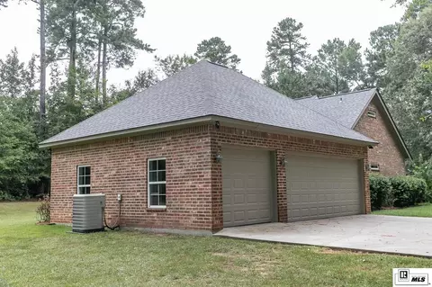 Exterior - 420 Valley View Dr, Ruston, LA 71270 photo 7 of 12