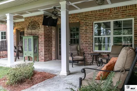 Exterior - 420 Valley View Dr, Ruston, LA 71270 photo 11 of 12