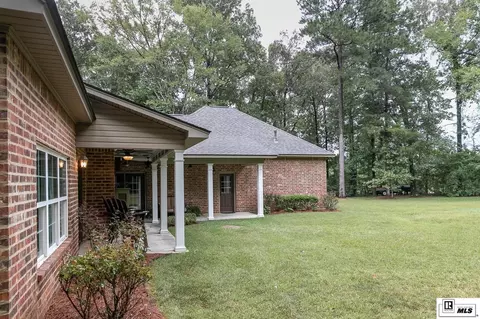 Exterior - 420 Valley View Dr, Ruston, LA 71270 photo 5 of 12