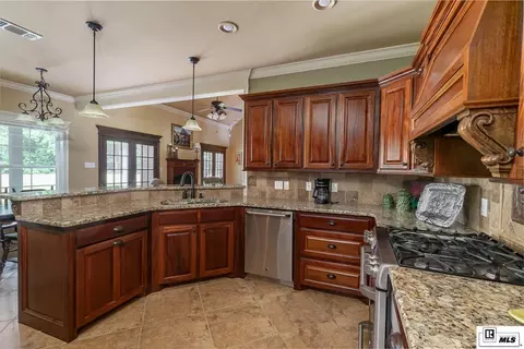 Kitchen - 420 Valley View Dr, Ruston, LA 71270 photo 1 of 4