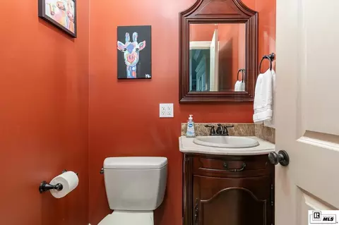 Bath - 420 Valley View Dr, Ruston, LA 71270 photo 1 of 5