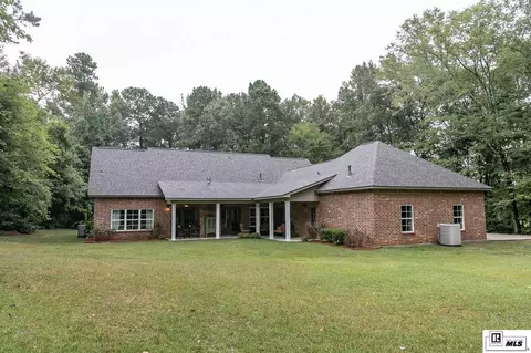Exterior - 420 Valley View Dr, Ruston, LA 71270 photo 6 of 12