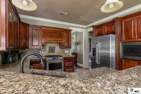 Kitchen - 420 Valley View Dr, Ruston, LA 71270 photo 4 of 4
