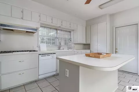 Kitchen - 705 University Blvd, Ruston, LA 71270 photo 3 of 3