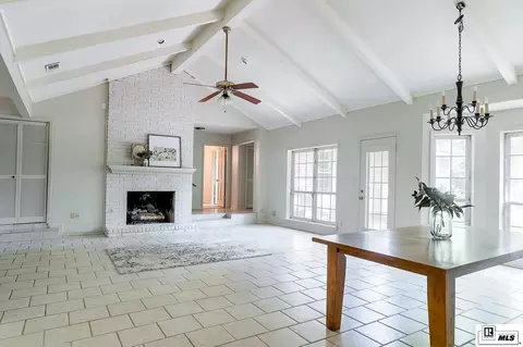 Living - 705 University Blvd, Ruston, LA 71270 photo 3 of 4