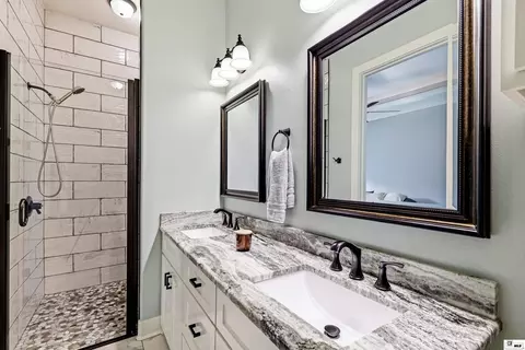 Bath - 501 Teal Loop, West Monroe, LA 71291 photo 4 of 5