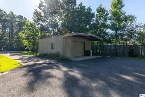 Exterior - 513 Hines St, Grayson, LA 71435 photo 2 of 7