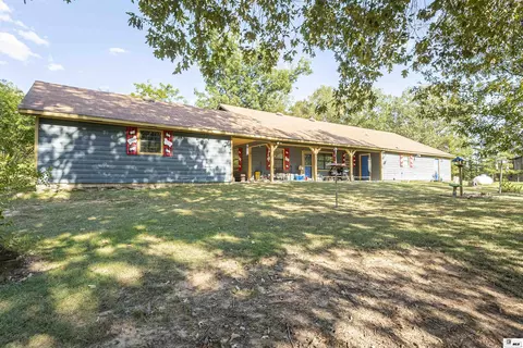 Exterior - 916 Billy Cy Rd, Grayson, LA 71435 photo 5 of 9