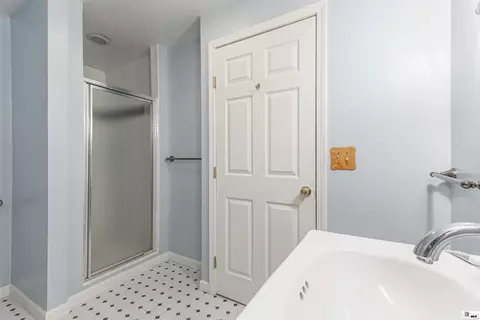 Bath - 916 Billy Cy Rd, Grayson, LA 71435 photo 4 of 5