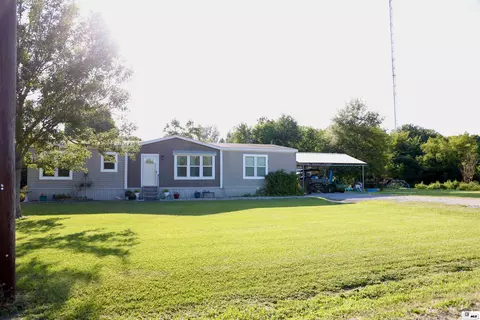 Exterior - 175 Mcmurray Ln, Gilbert, LA 71336 photo 2 of 4