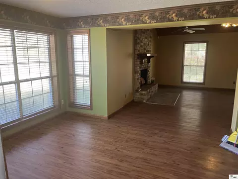 Living - 7213 Old Monroe Rd, Bastrop, LA 71220 photo 3 of 5
