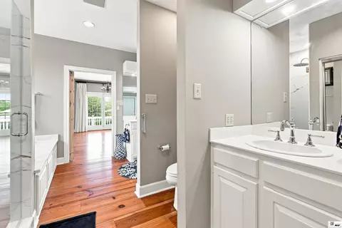 Bath - 3375 Deborah Dr, Monroe, LA 71201 photo 3 of 8